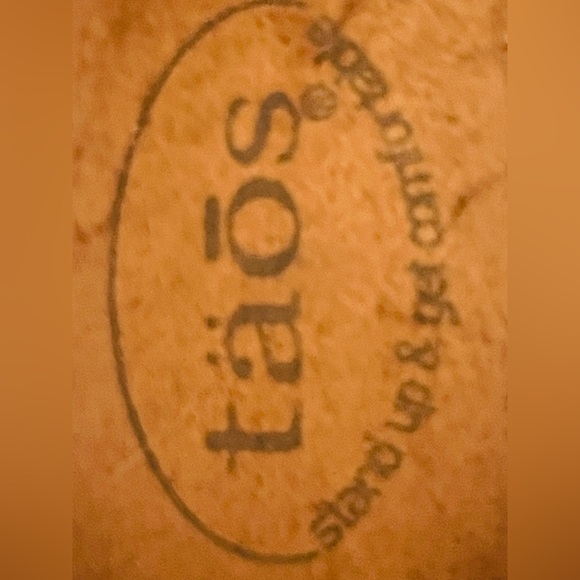 Taos Z3766* Woman's Blue Metallic  Mary Jane Walking Shoes Size 8-8.5 US / 39 - Picture 13 of 14